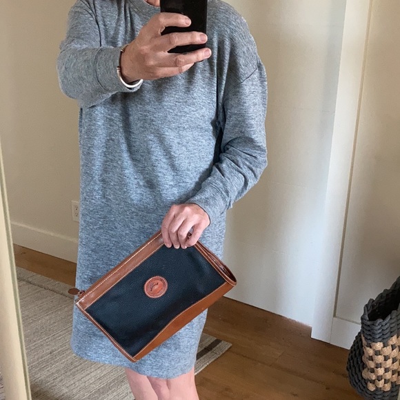 Dooney & Burke clutch and cross body bag - Picture 4 of 12